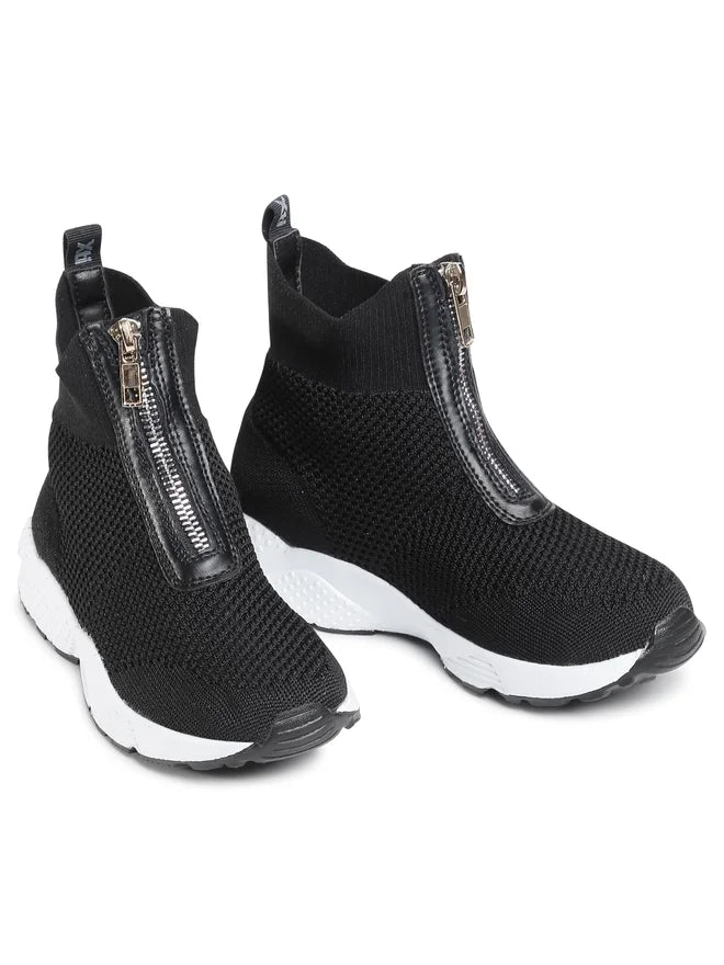 SNEAKER IN TESSUTO XTI