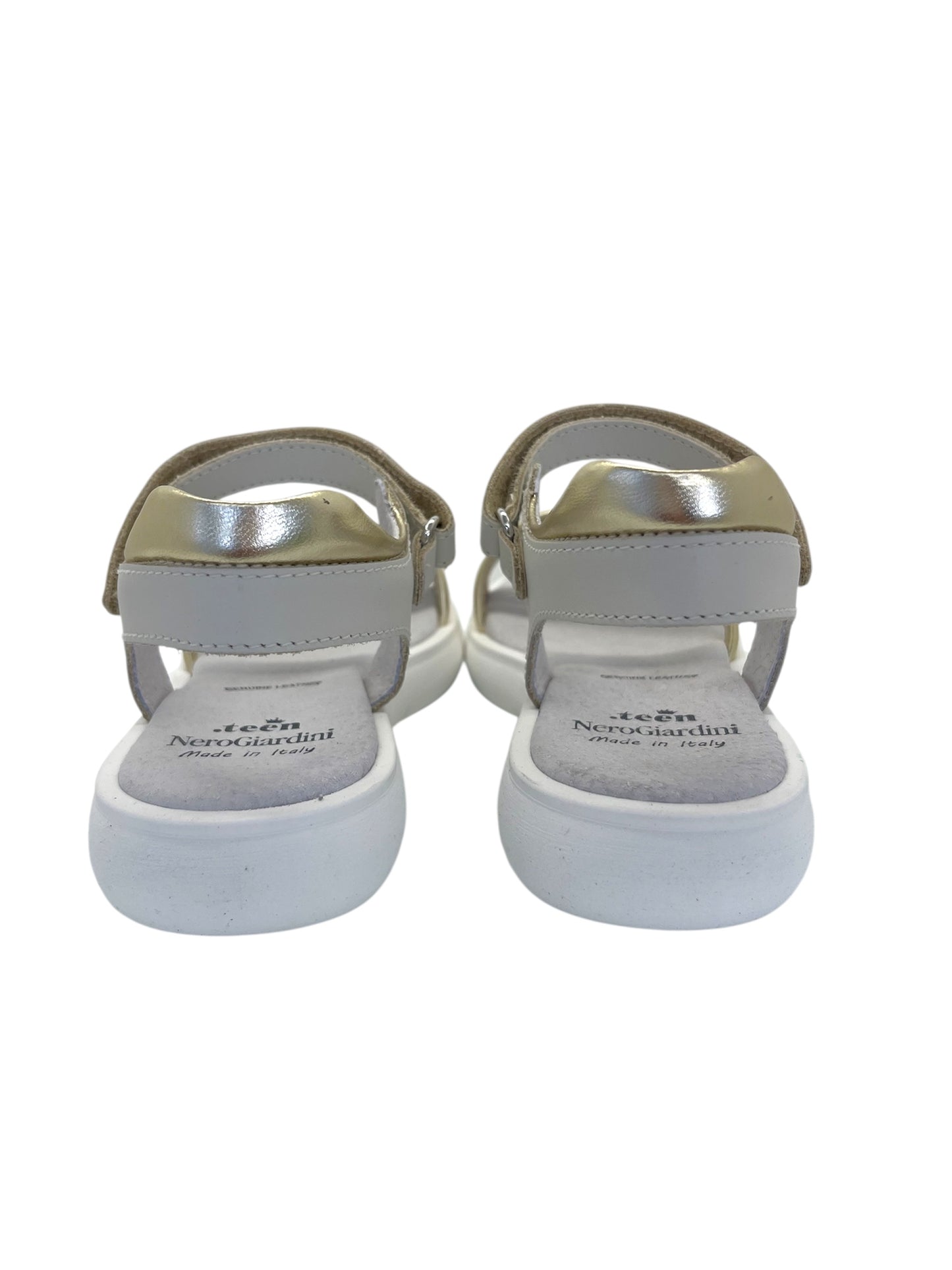 SANDALO NERO GIARDINI