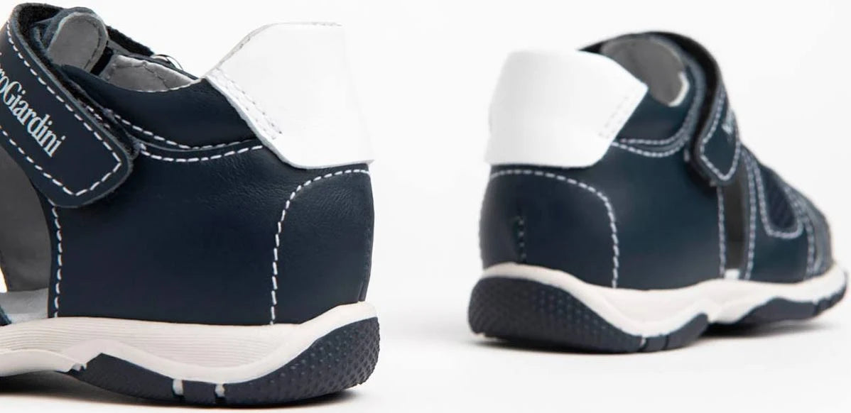 RAGNETTO PRIMI PASSI NEROGIARDINI