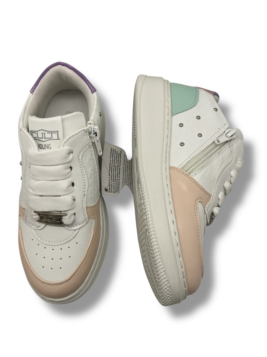 SNEAKERS CULT