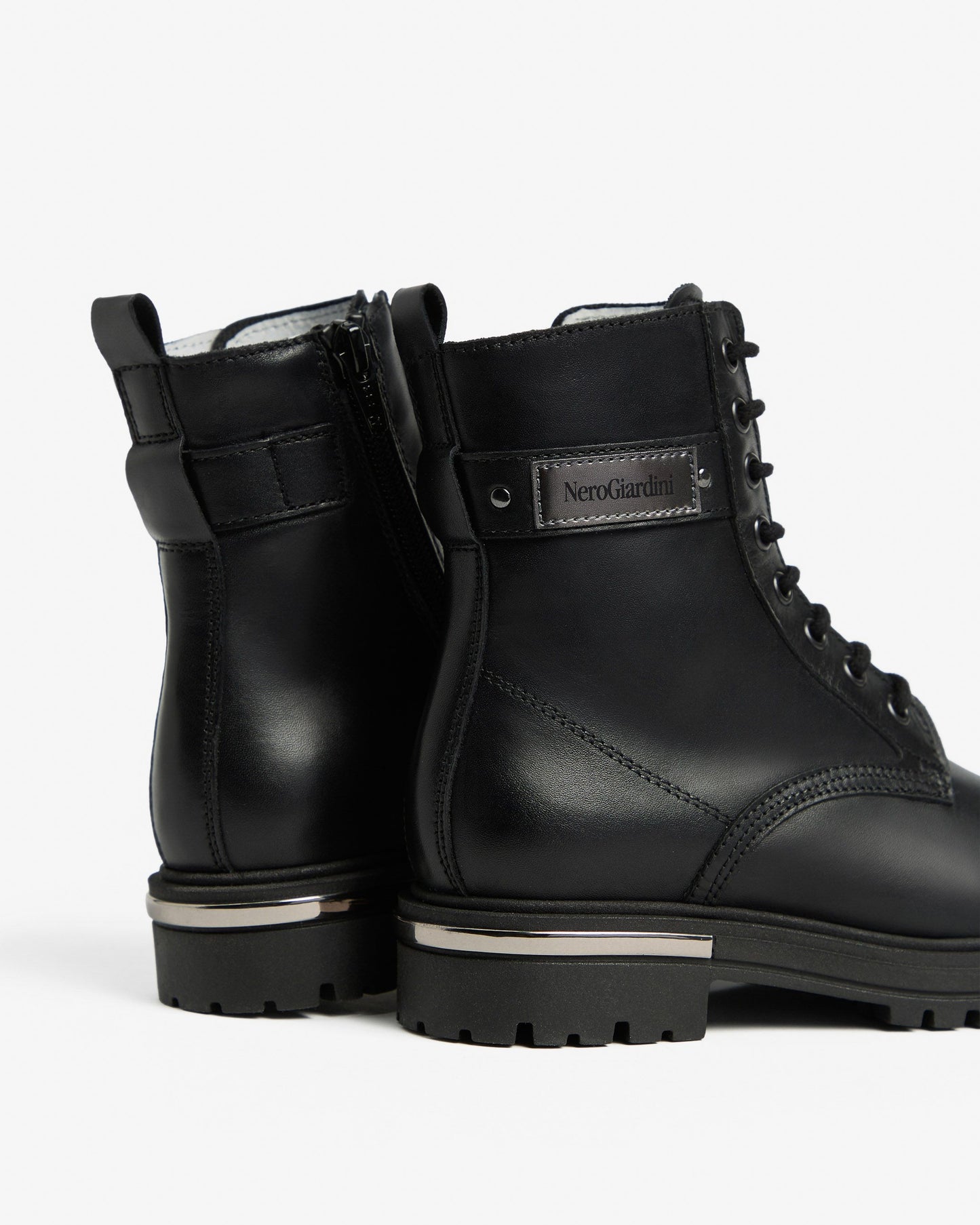 ANFIBIO NERO GIARDINI