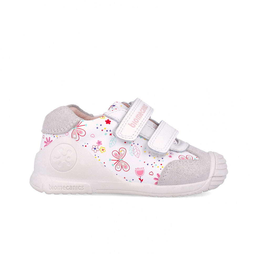 SNEAKER BIOMECANICS