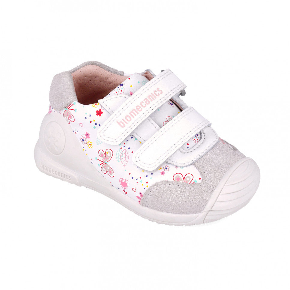 SNEAKER BIOMECANICS