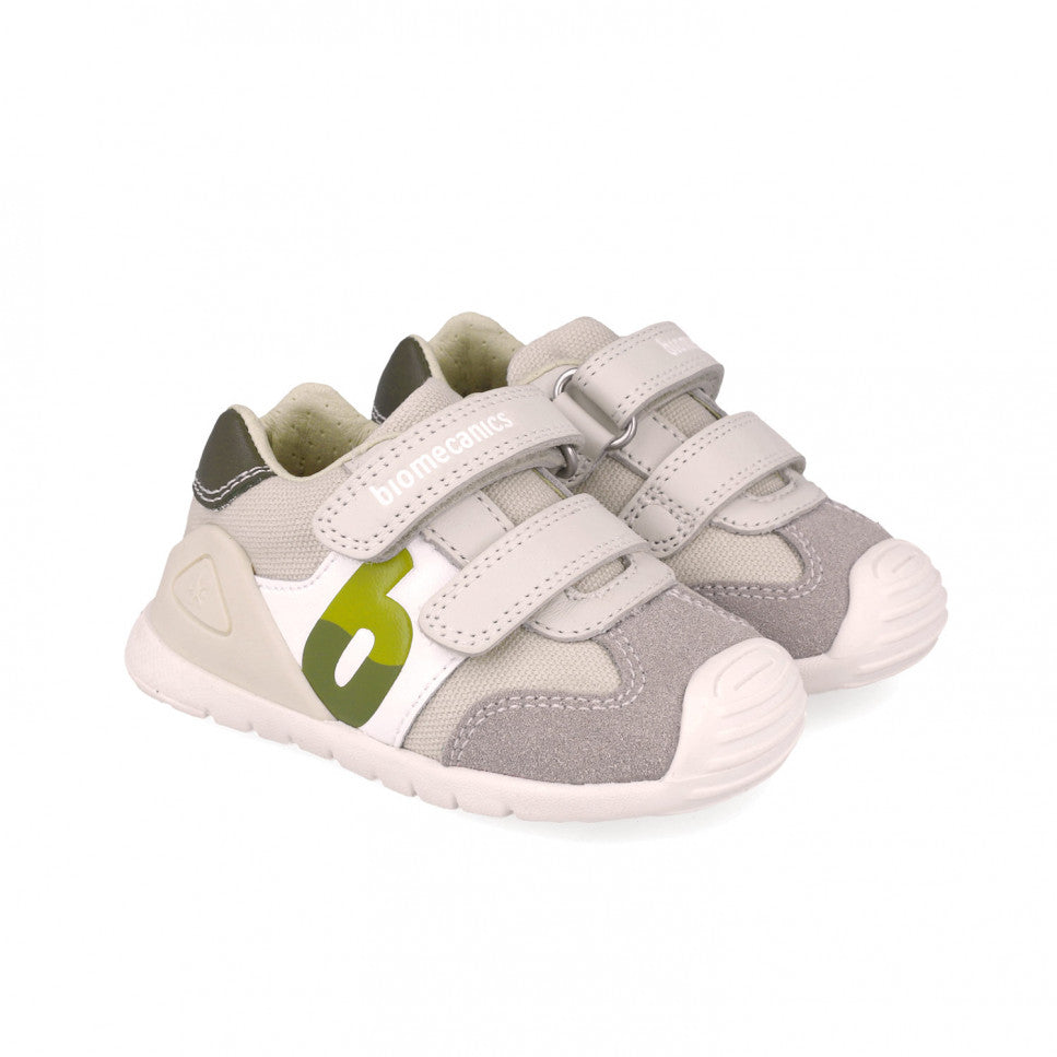 SNEAKER BIOMECANICS