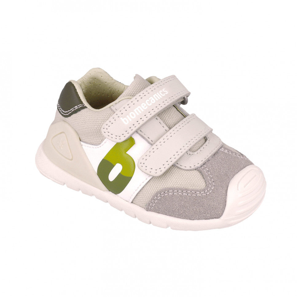 SNEAKER BIOMECANICS